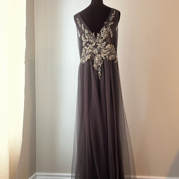 Mother of the Bride dress - Picture 2 of 4